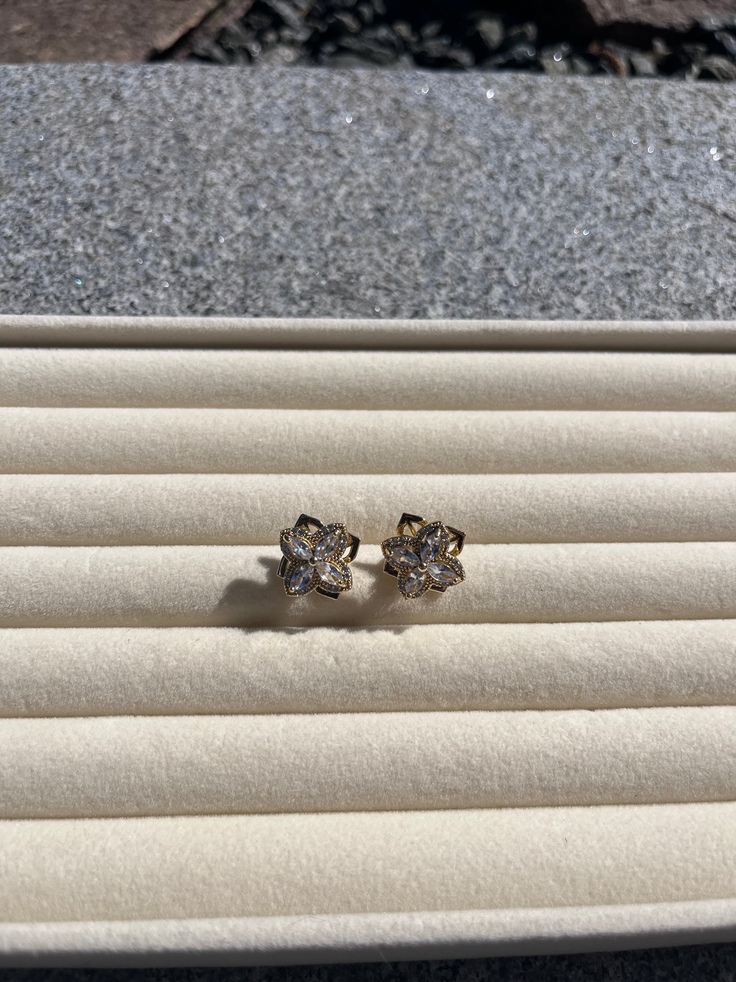 Diamant firkløver øreringe 18K guldbelagt (Nr. 082)