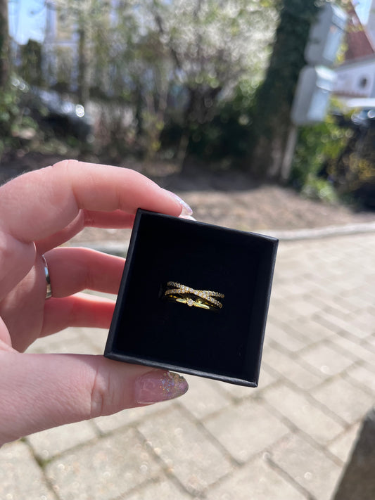 Golden diamond ring (Nr. 006)